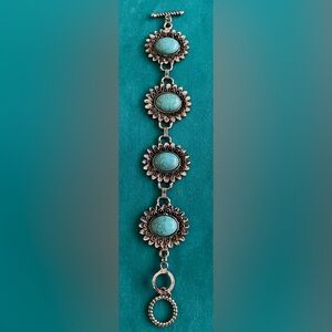 SILVER AND TURQUOISE LINK BRACELET /8 INCHES LONG/slightly tarnished